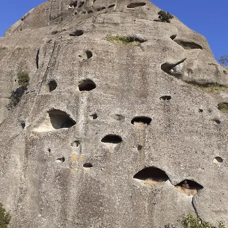 Of Byron קסטרקיון