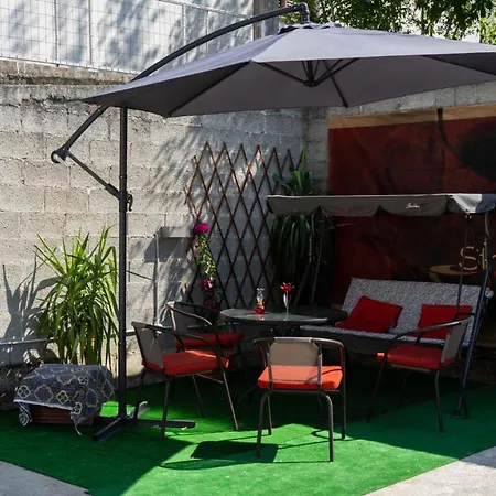 Of Byron בית הארחה 4*