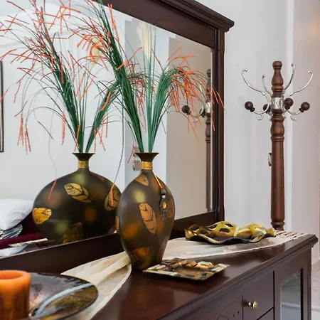 Of Byron קסטרקיון