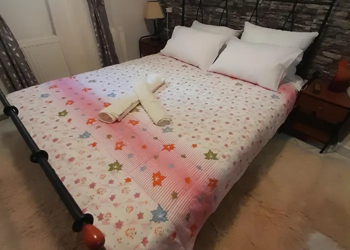 Of Byron Καστράκι